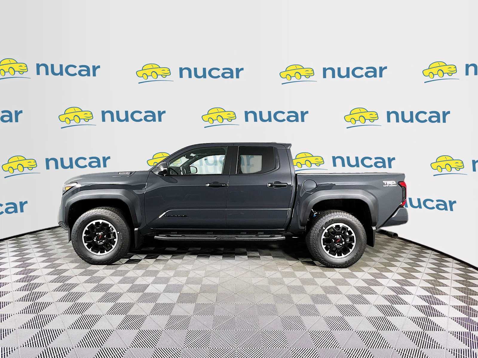 2025 Toyota Tacoma TRD Off Road Hybrid - Photo 3