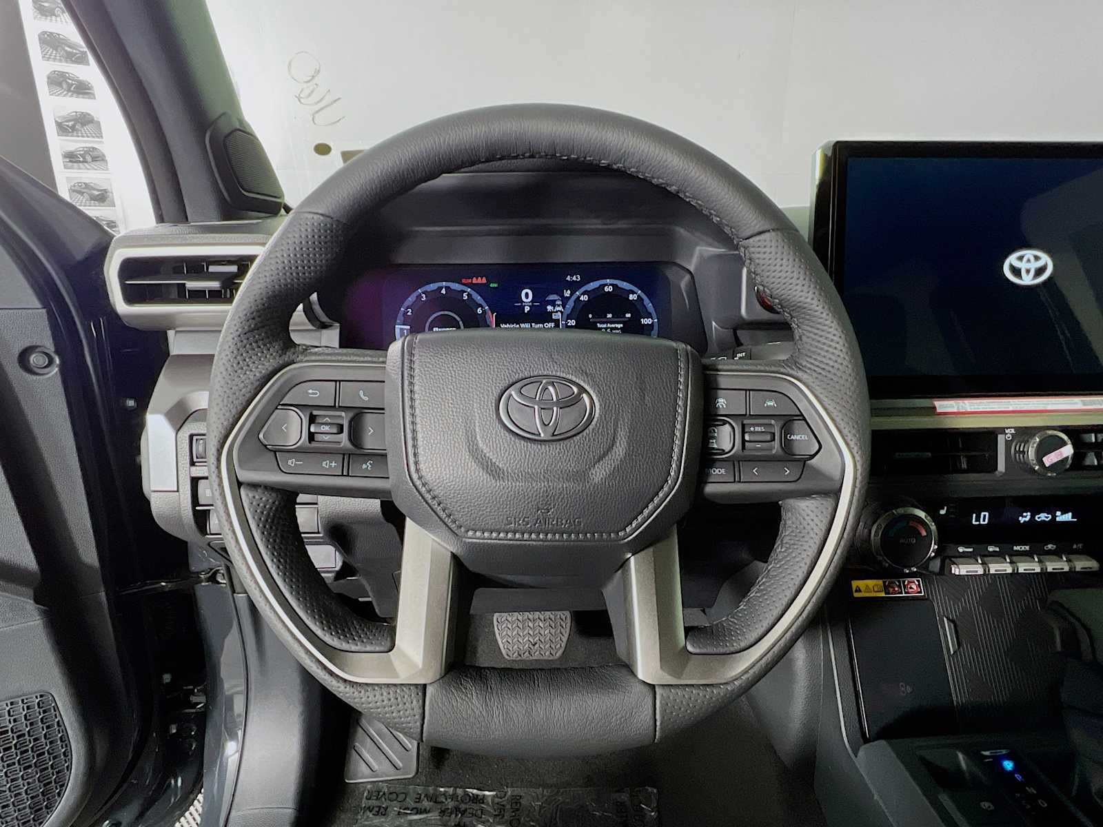 2025 Toyota Tacoma TRD Off Road Hybrid - Photo 7