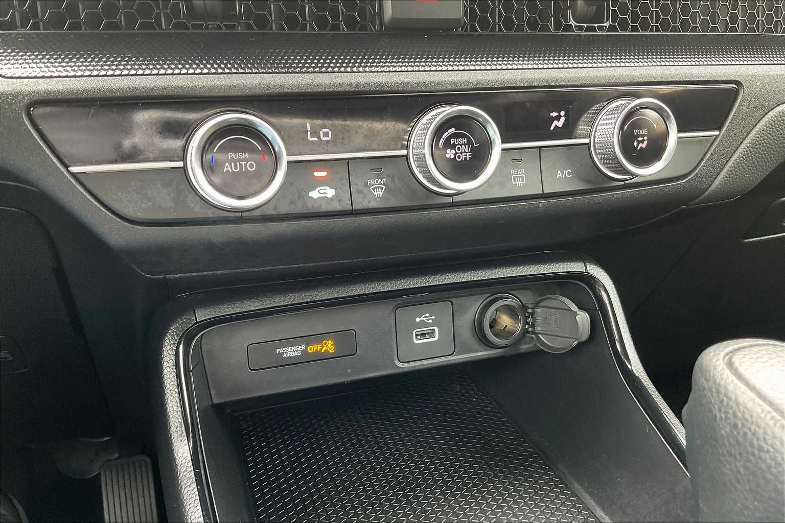 2024 Honda CR-V LX - Photo 25
