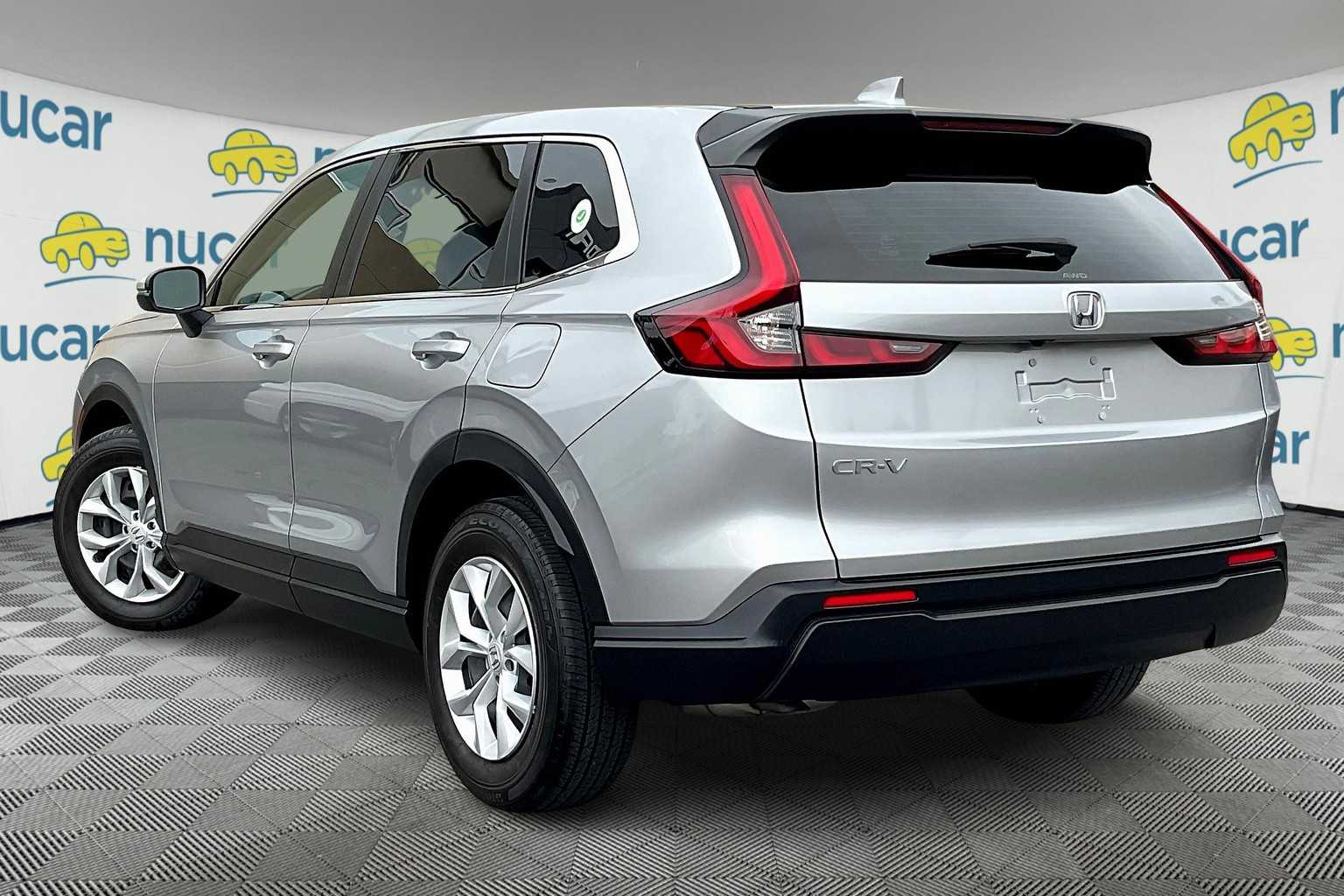 2024 Honda CR-V LX - Photo 4