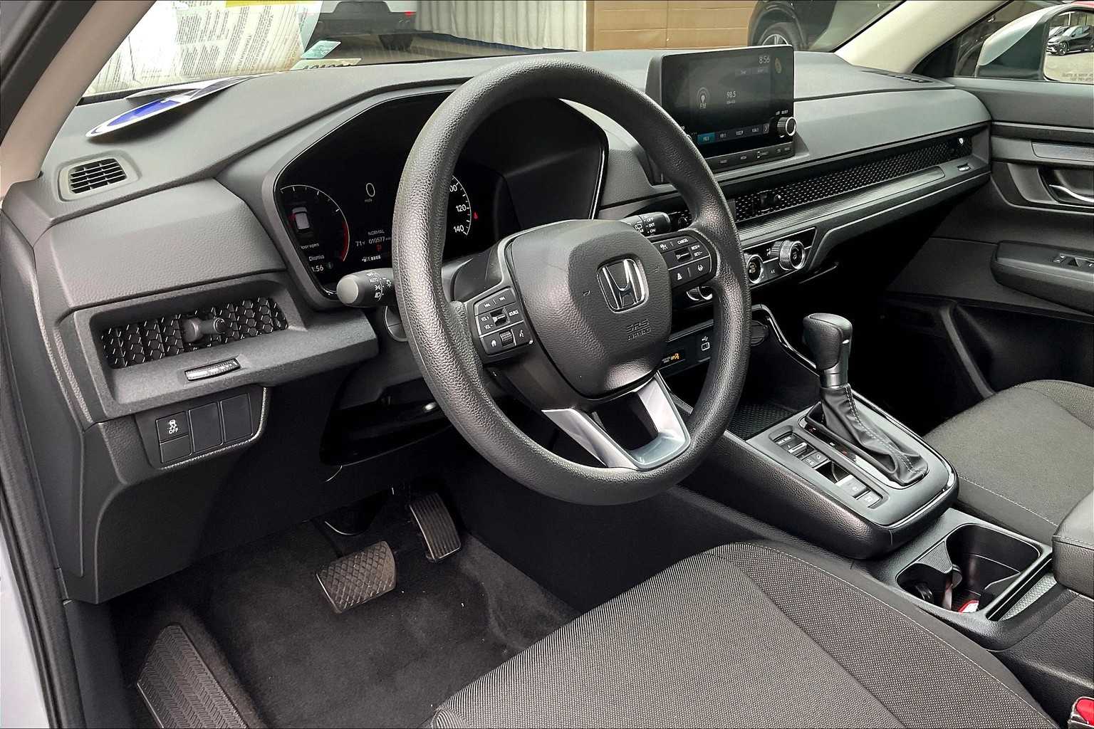 2024 Honda CR-V LX - Photo 8