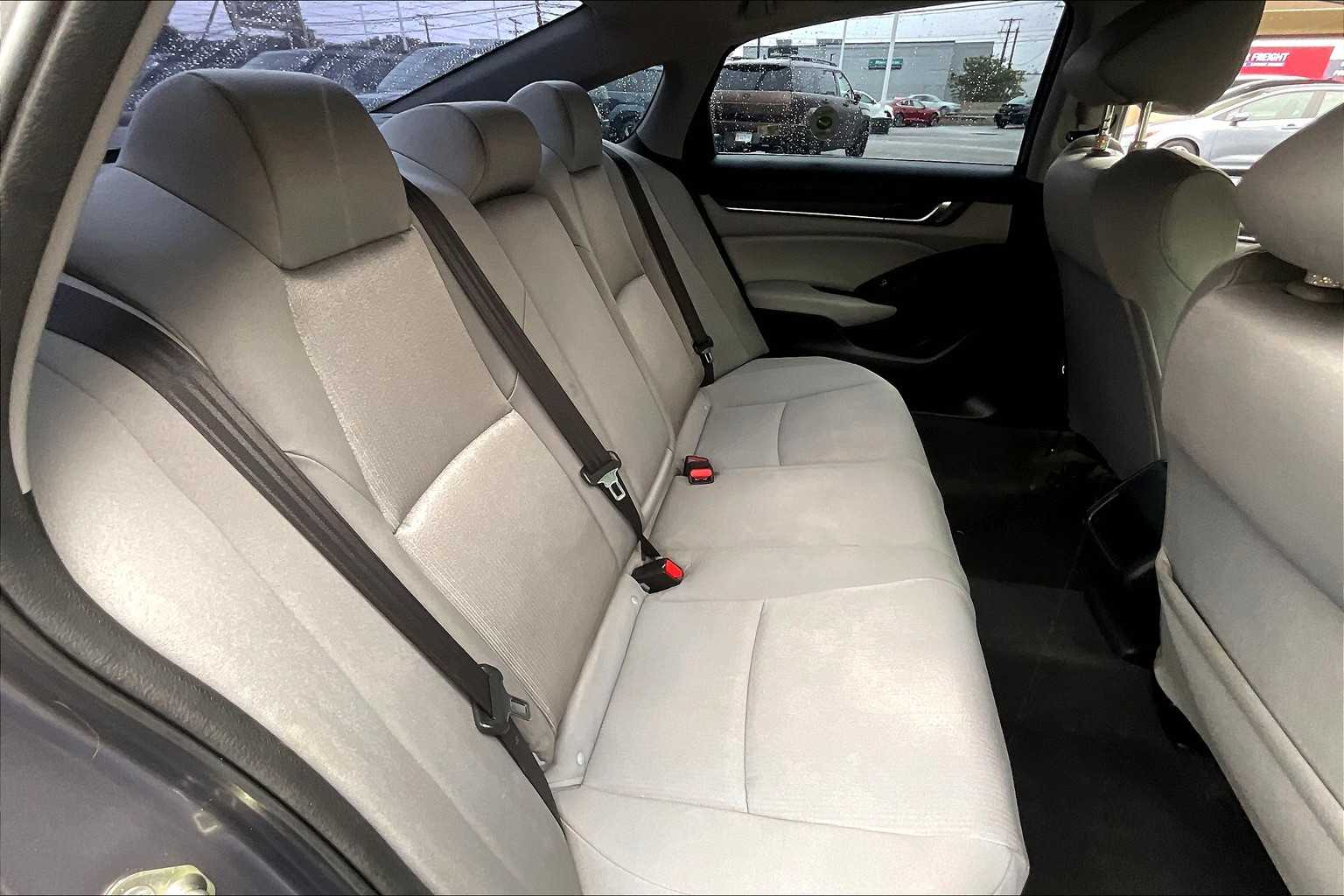 2020 Honda Accord LX - Photo 16