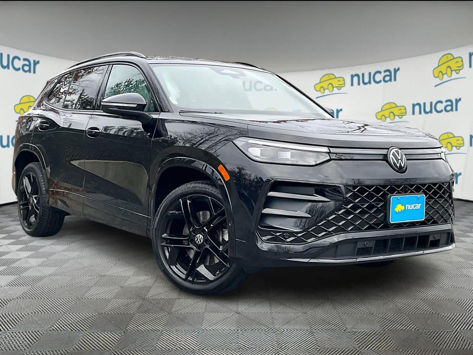 2025 Volkswagen Tiguan SE R-Line Black