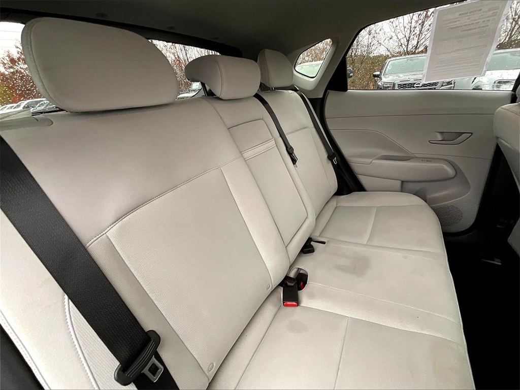 2024 Hyundai Kona SEL - Photo 15