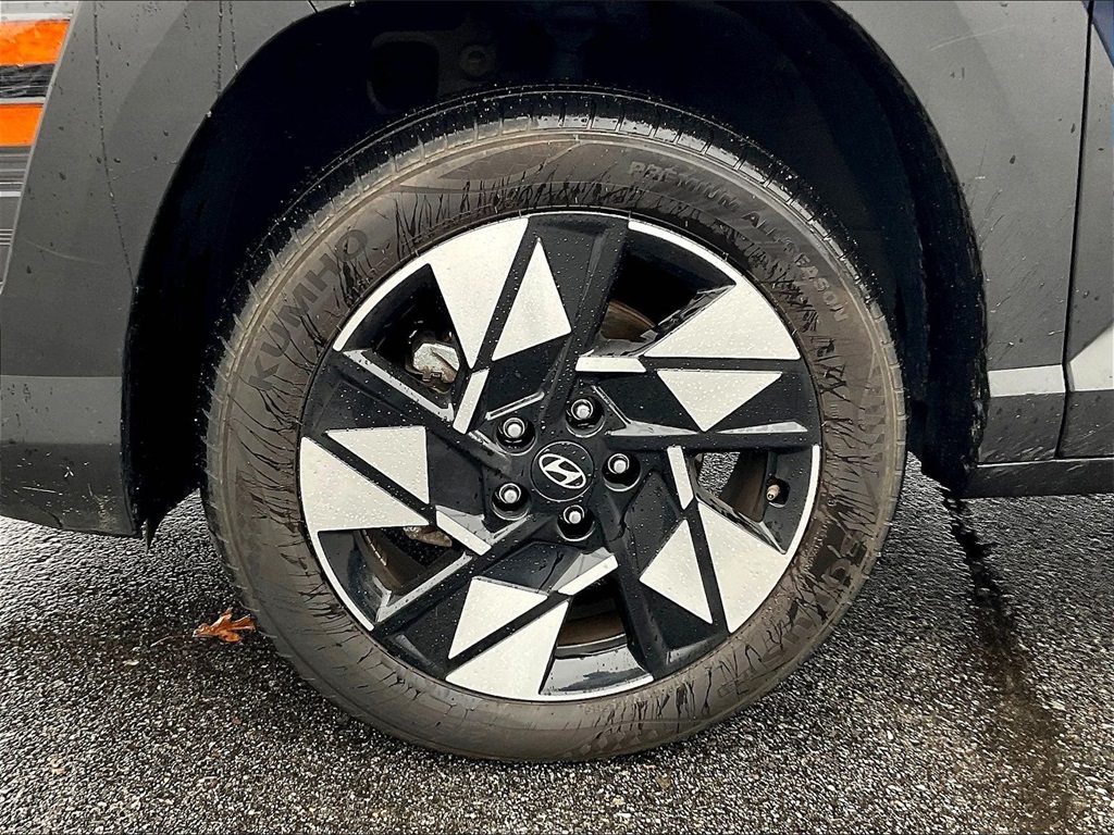 2024 Hyundai Kona SEL - Photo 7