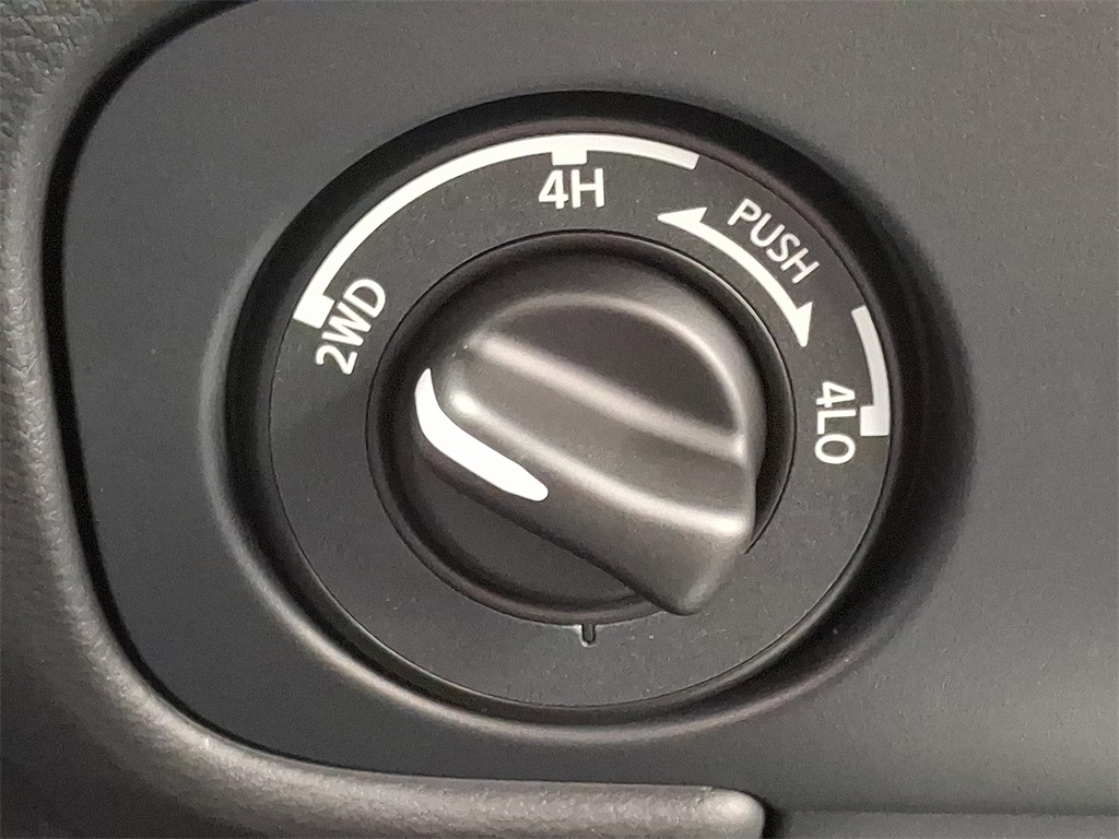 2026 Nissan Frontier SV - Photo 15