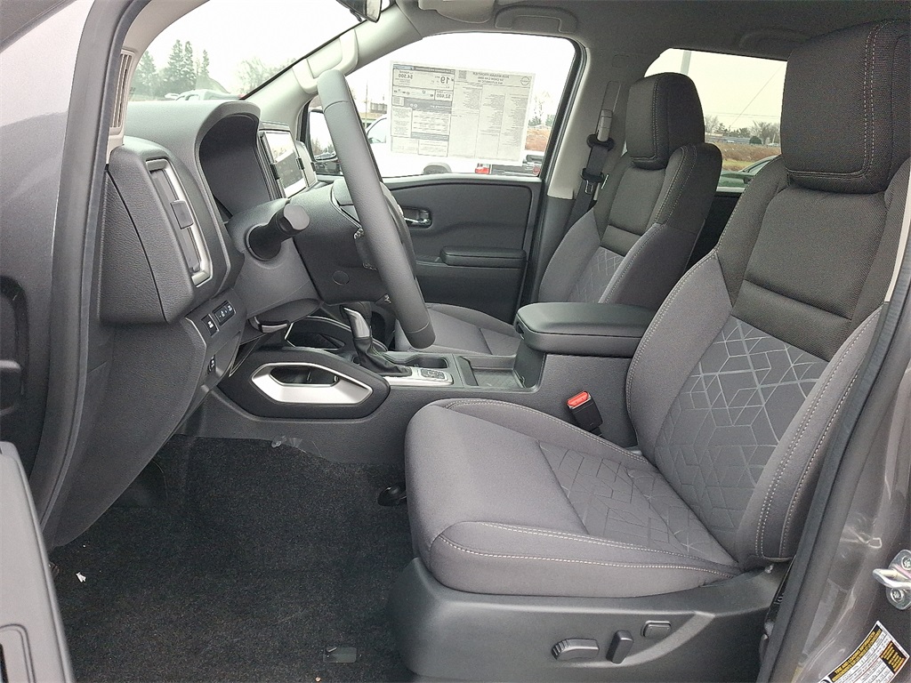2026 Nissan Frontier SV - Photo 9