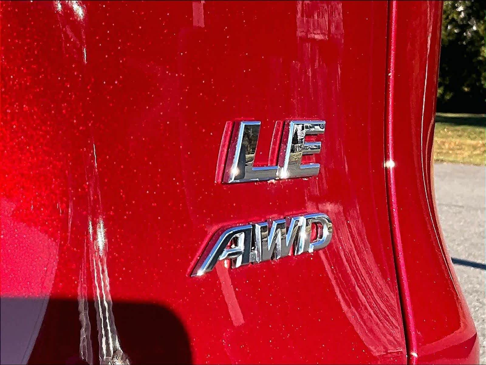 2022 Toyota RAV4 LE - Photo 29