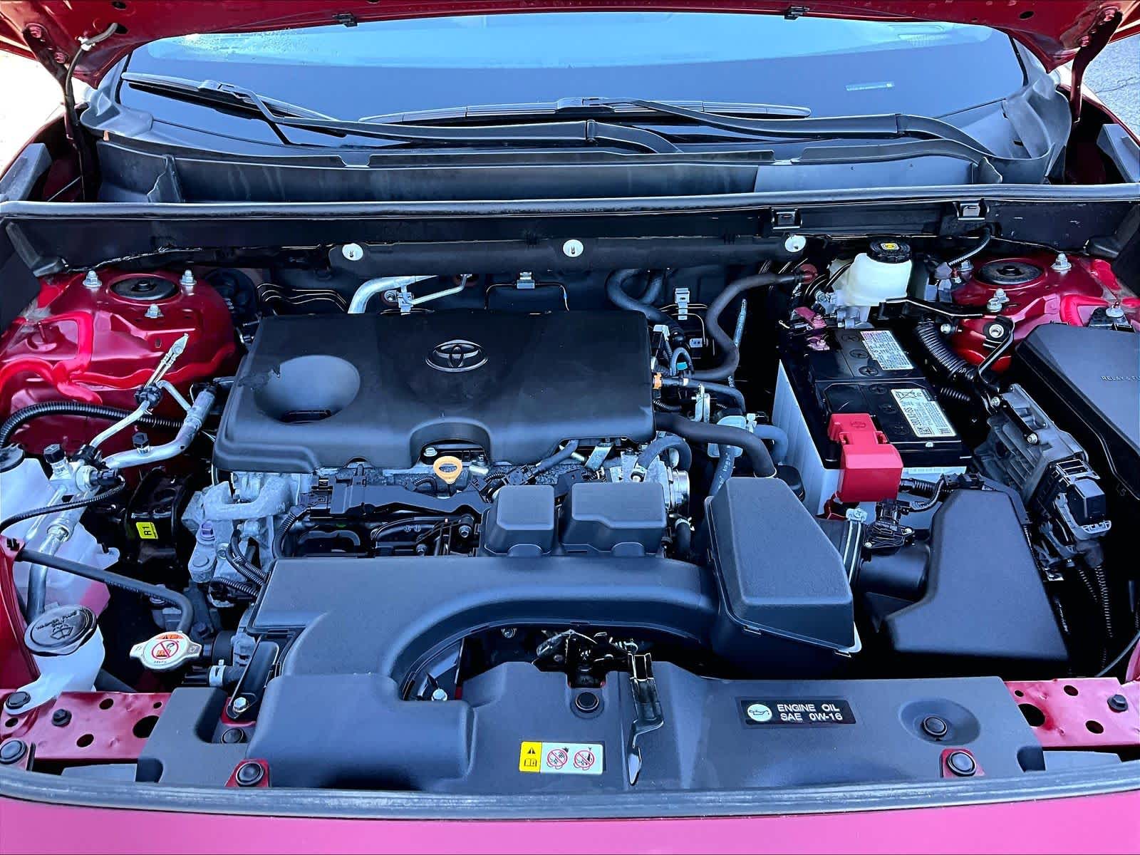 2022 Toyota RAV4 LE - Photo 30