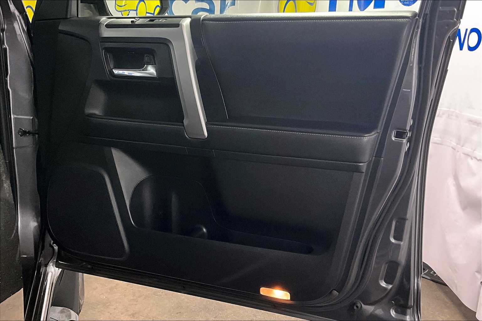 2022 Toyota 4Runner Limited - Photo 12