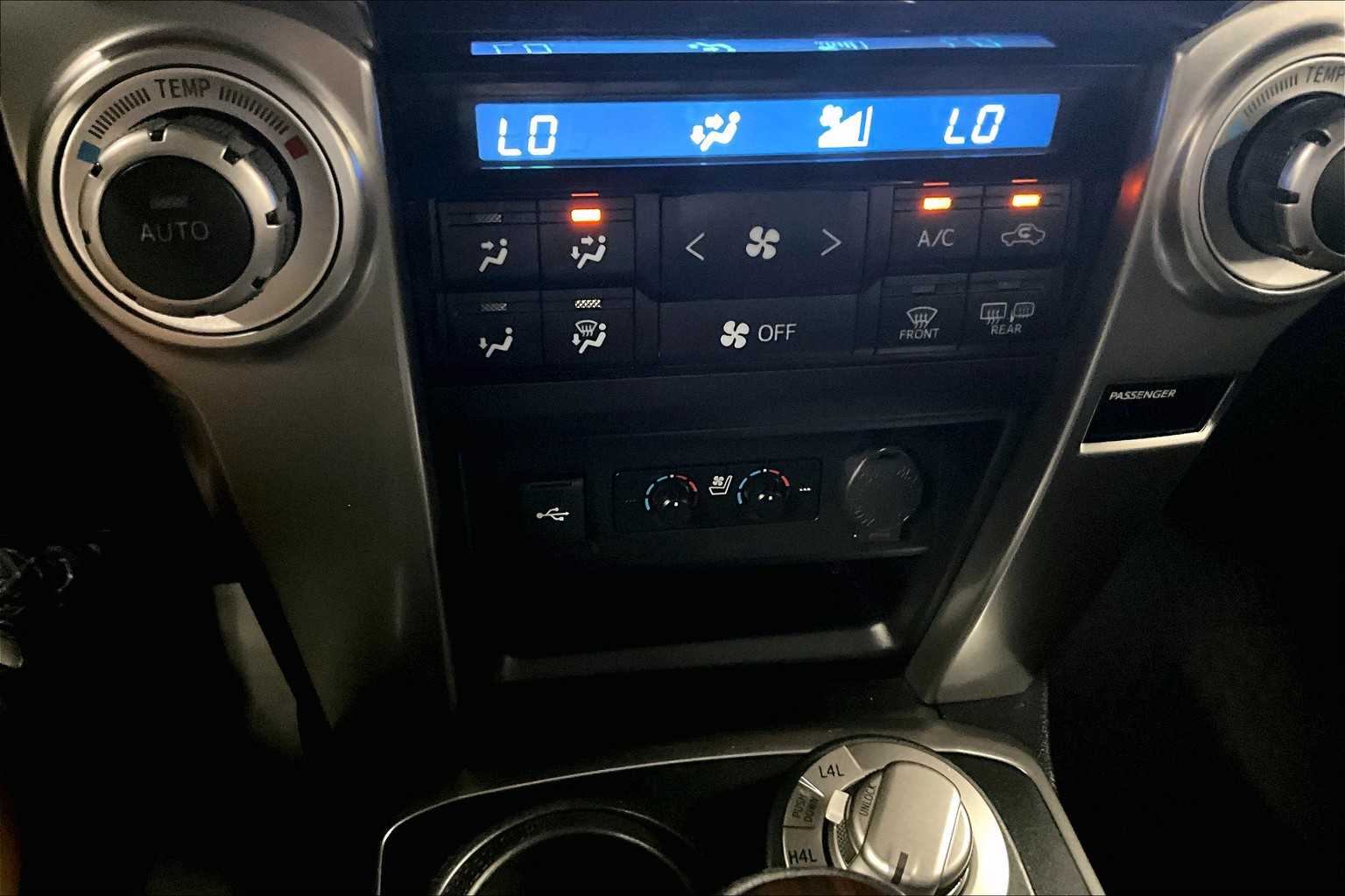 2022 Toyota 4Runner Limited - Photo 26