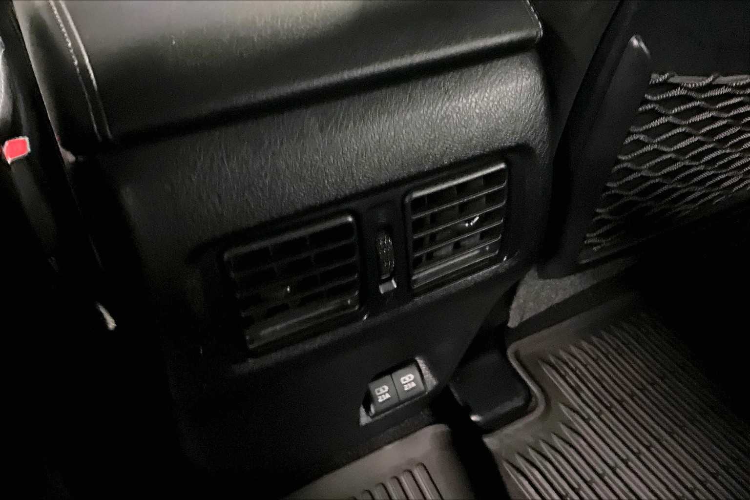 2022 Toyota 4Runner Limited - Photo 28