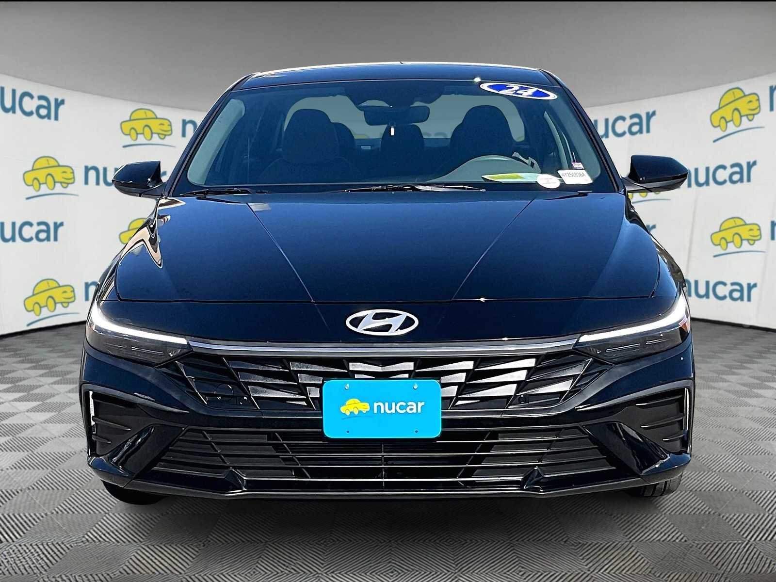 2024 Hyundai Elantra SEL - Photo 2