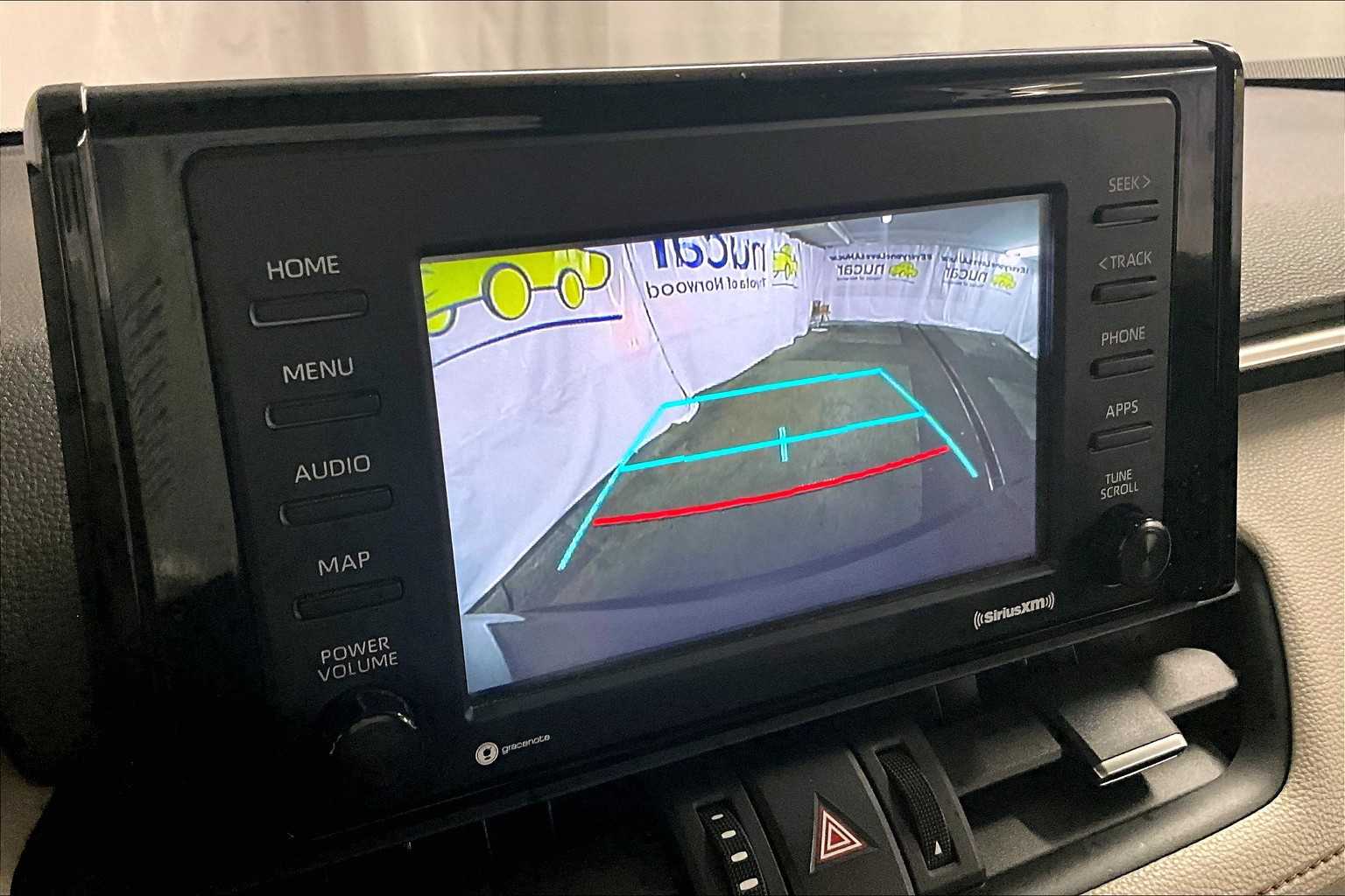 2021 Toyota RAV4 XLE Premium - Photo 19