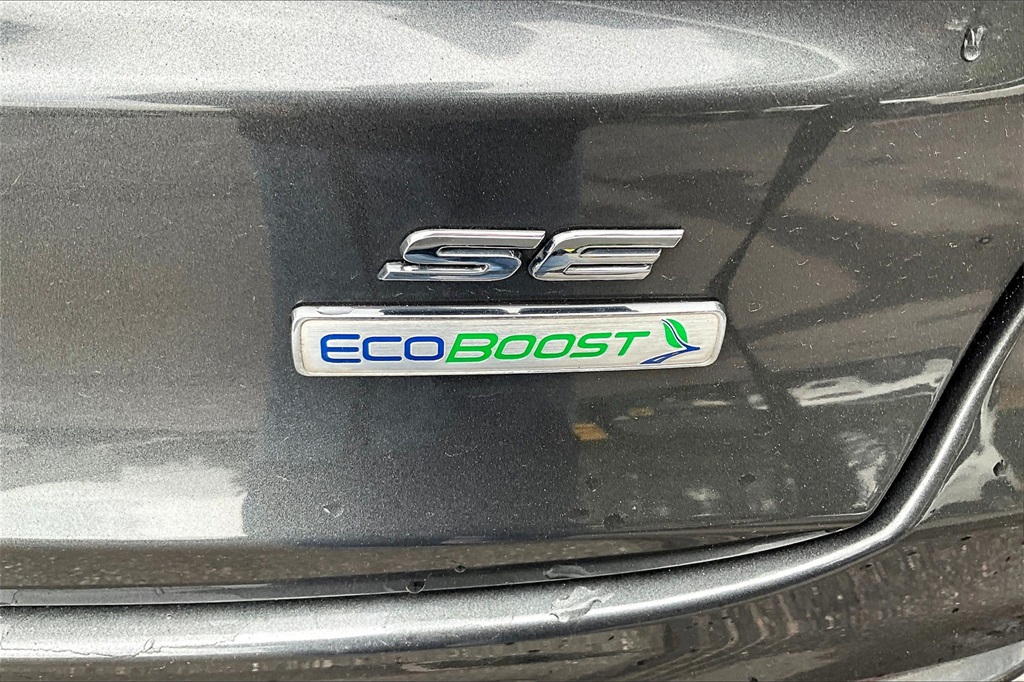 2020 Ford Fusion SE - Photo 28
