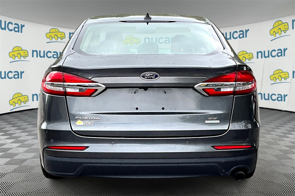 2020 Ford Fusion SE - Photo 5