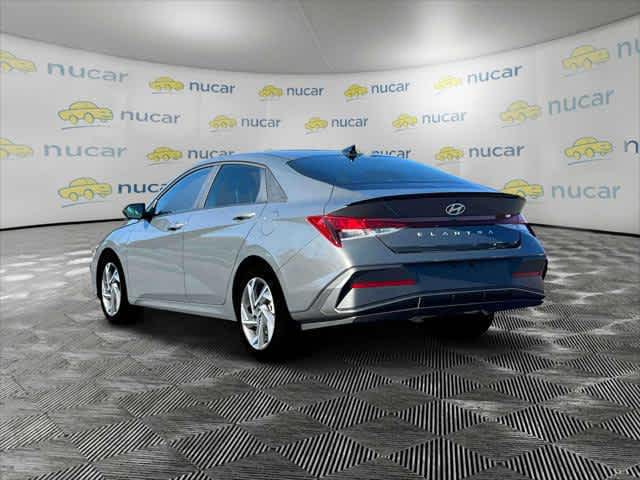 2025 Hyundai Elantra SEL Sport - Photo 14