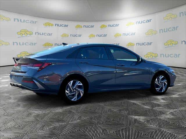 2025 Hyundai Elantra SEL Sport - Photo 17