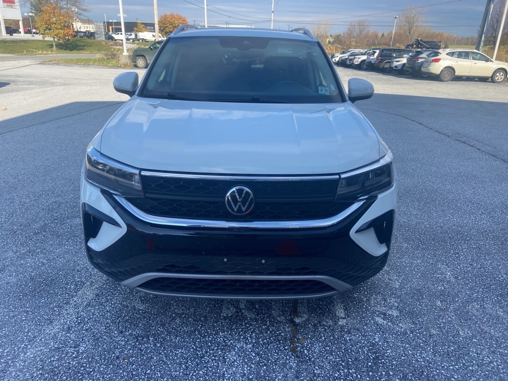 2023 Volkswagen Taos 1.5T SE - Photo 2