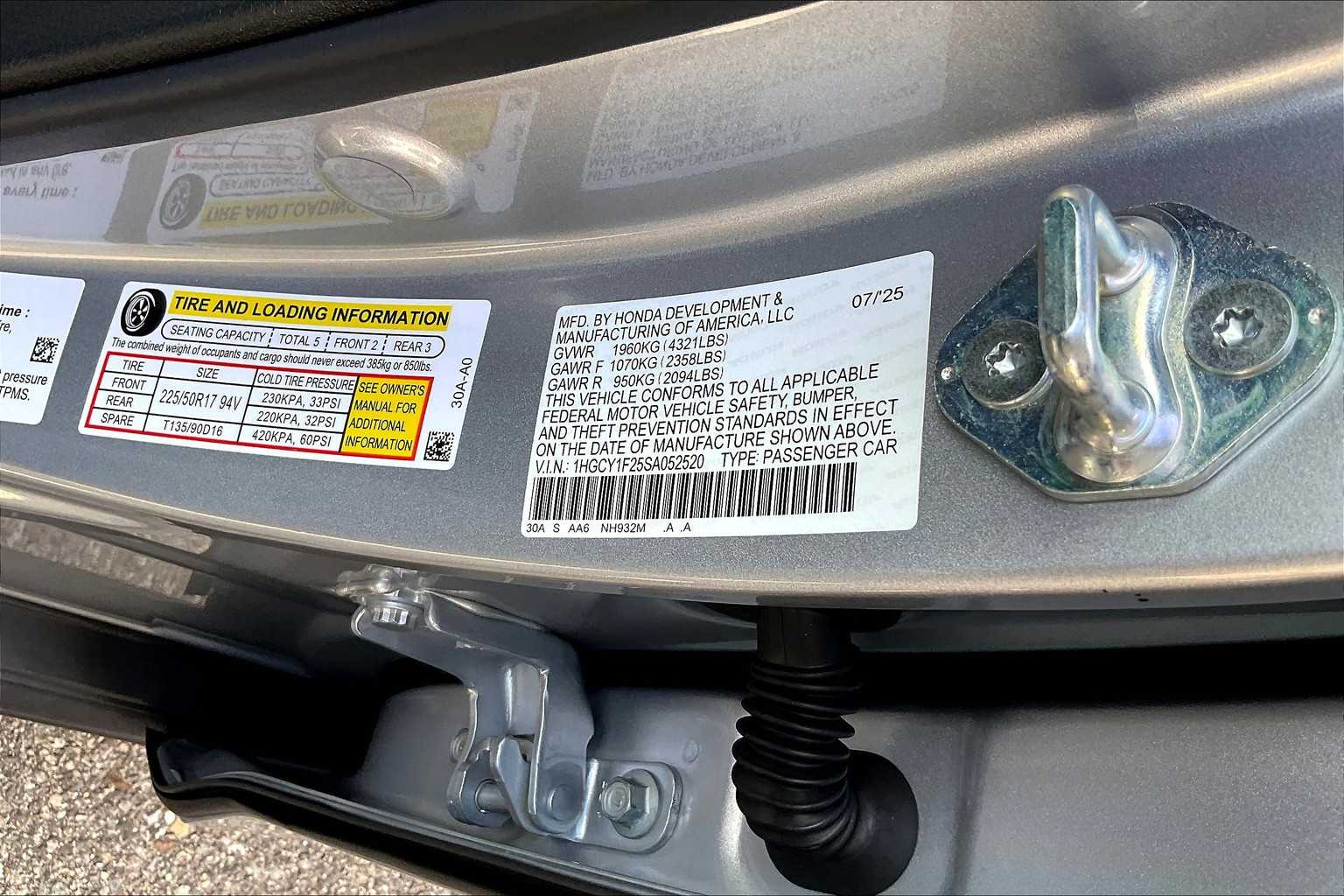 2025 Honda Accord LX - Photo 18