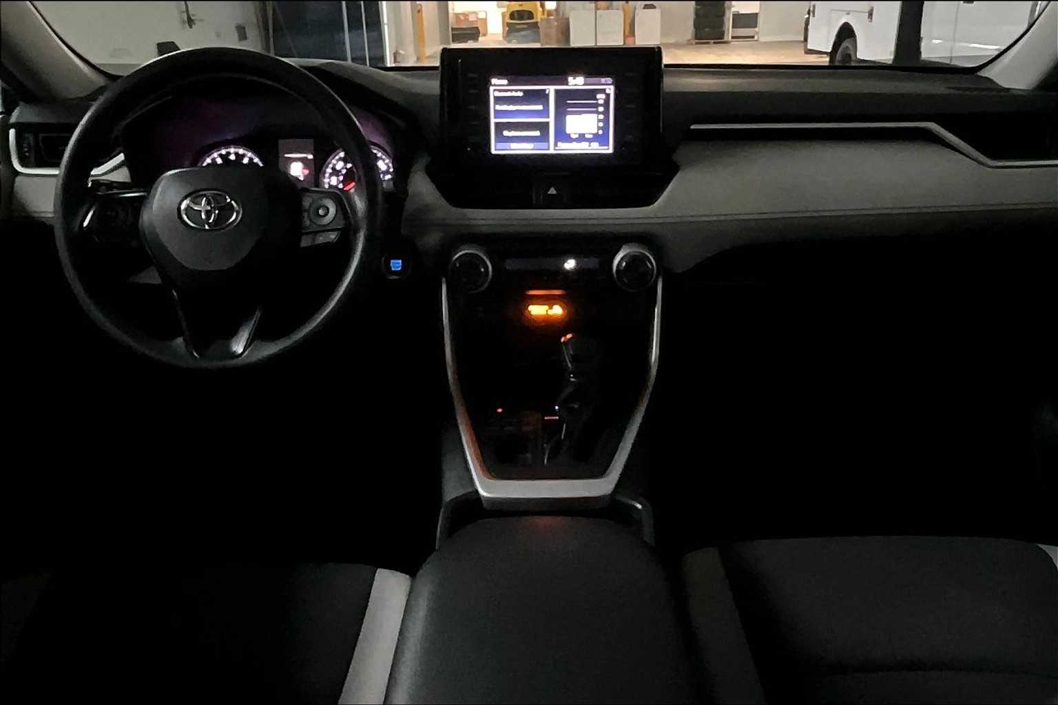 2019 Toyota RAV4 XLE - Photo 21