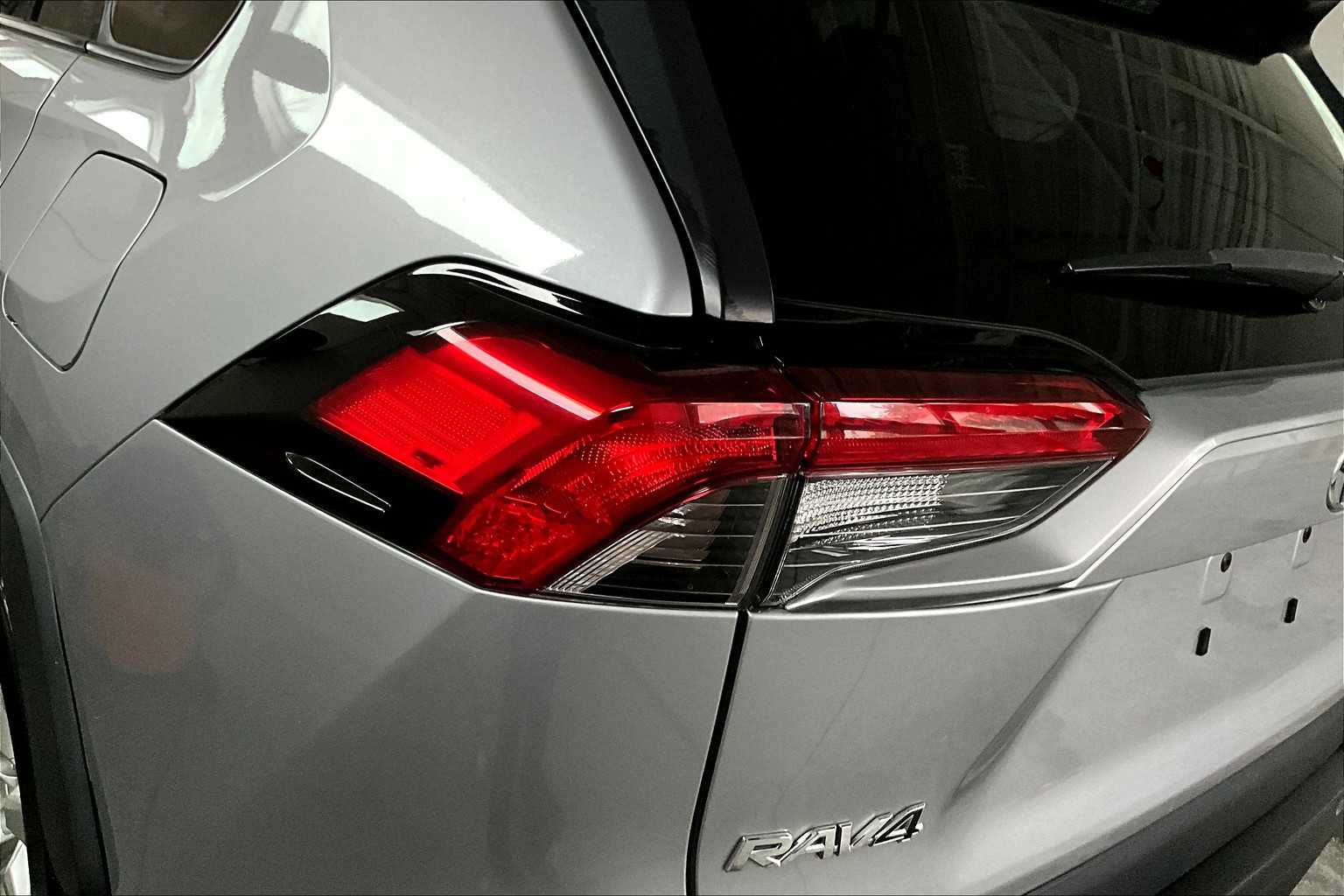 2019 Toyota RAV4 XLE - Photo 33