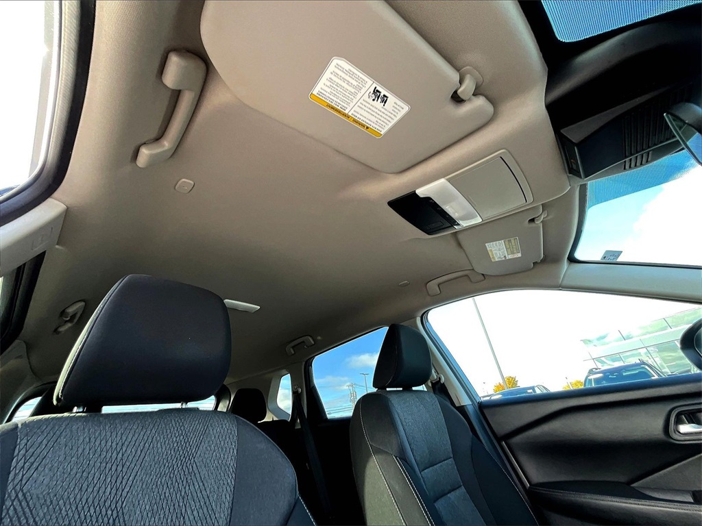 2024 Nissan Rogue SV - Photo 22