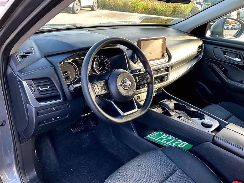 2024 Nissan Rogue SV - Photo 8