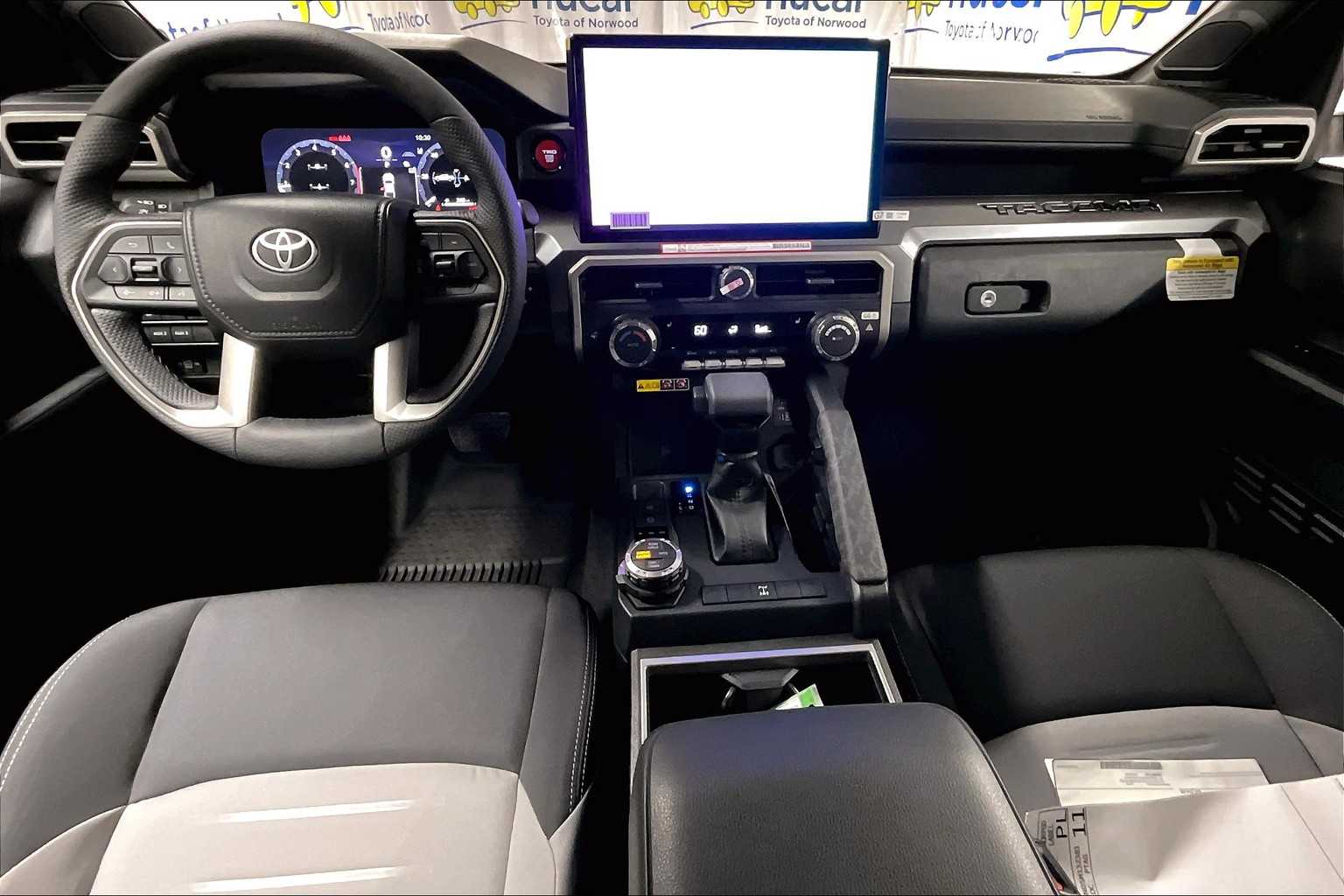 2025 Toyota Tacoma TRD Off Road - Photo 12