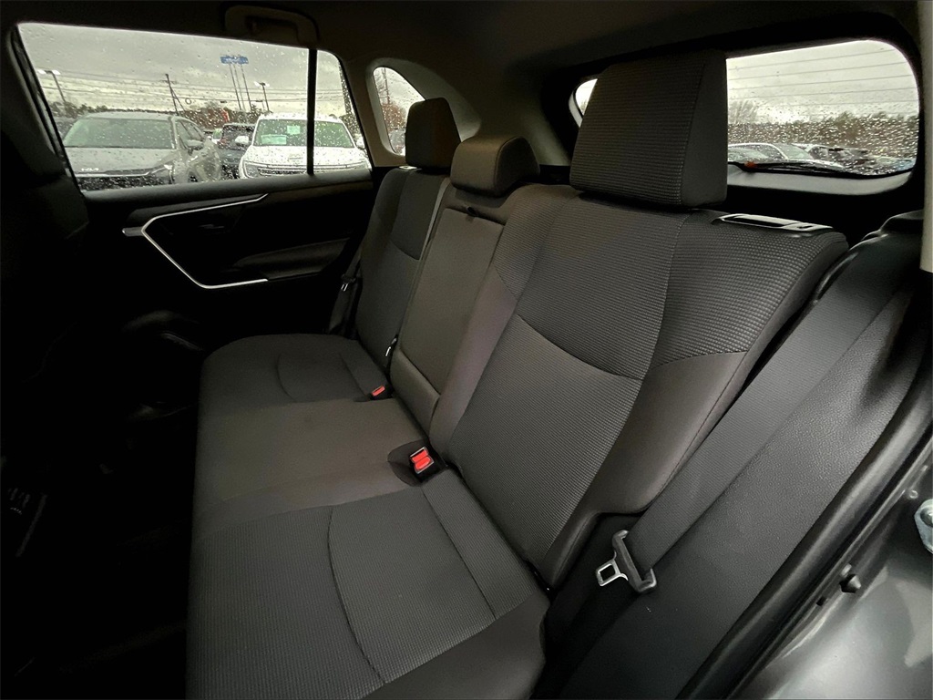 2023 Toyota RAV4 LE - Photo 14