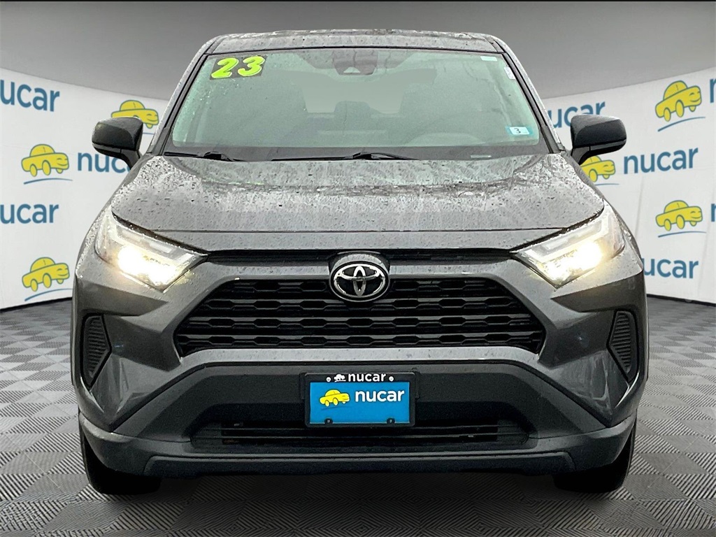 2023 Toyota RAV4 LE - Photo 2