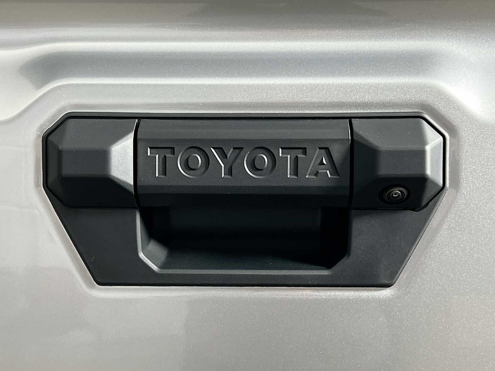 2025 Toyota Tacoma TRD Off Road - Photo 17