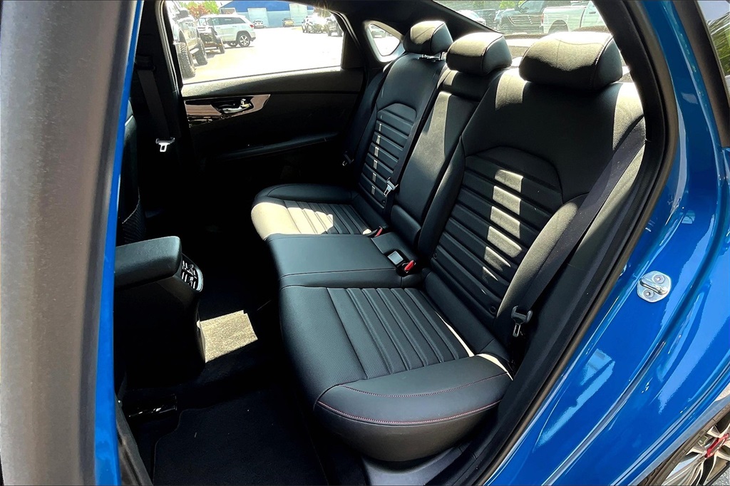 2022 Kia Forte GT - Photo 15