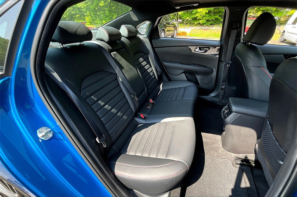 2022 Kia Forte GT - Photo 16