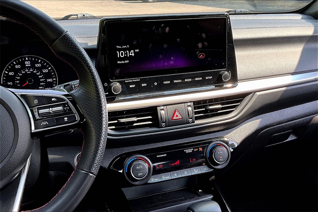 2022 Kia Forte GT - Photo 18