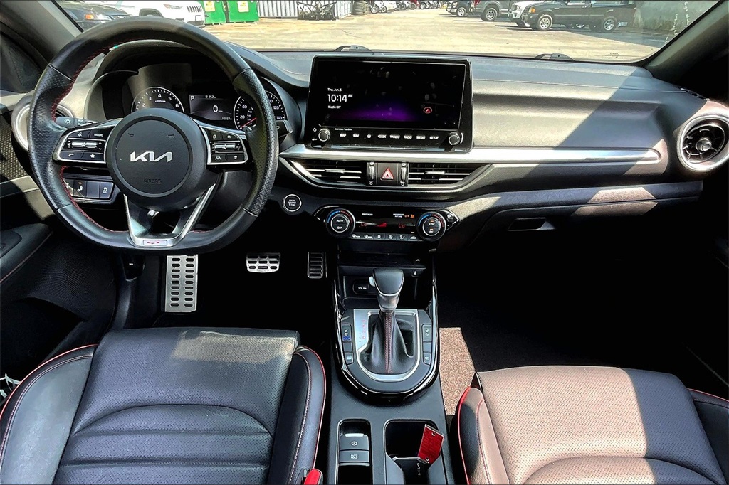 2022 Kia Forte GT - Photo 21