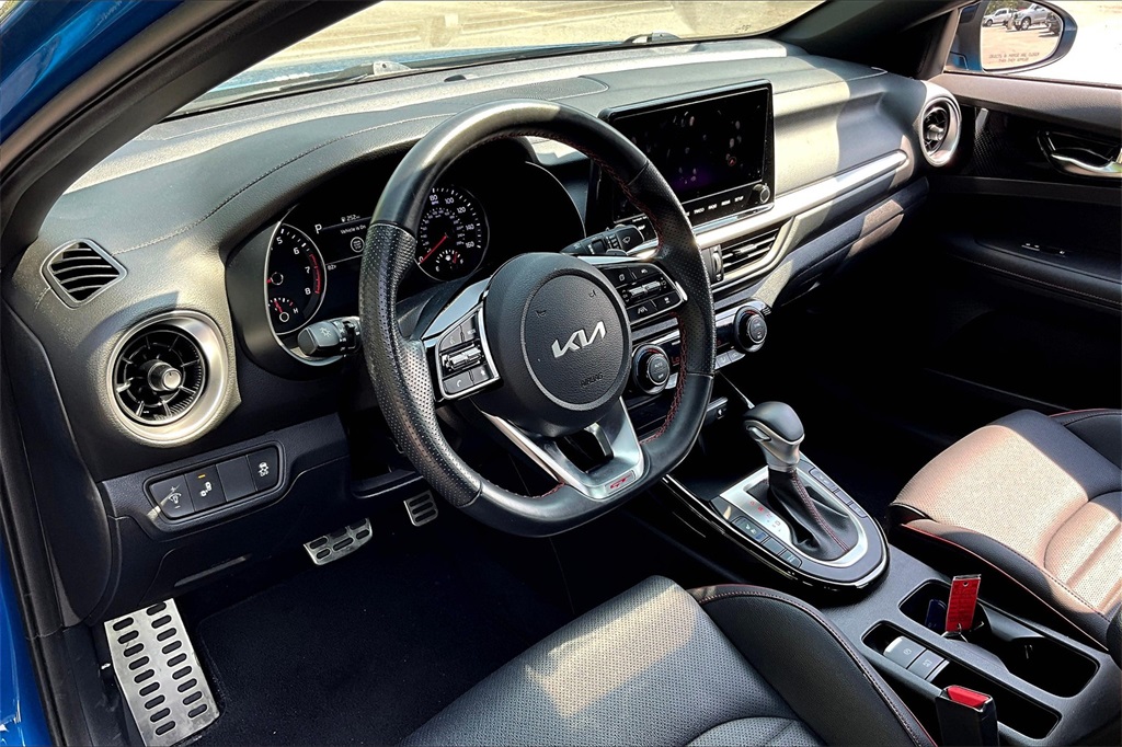 2022 Kia Forte GT - Photo 8