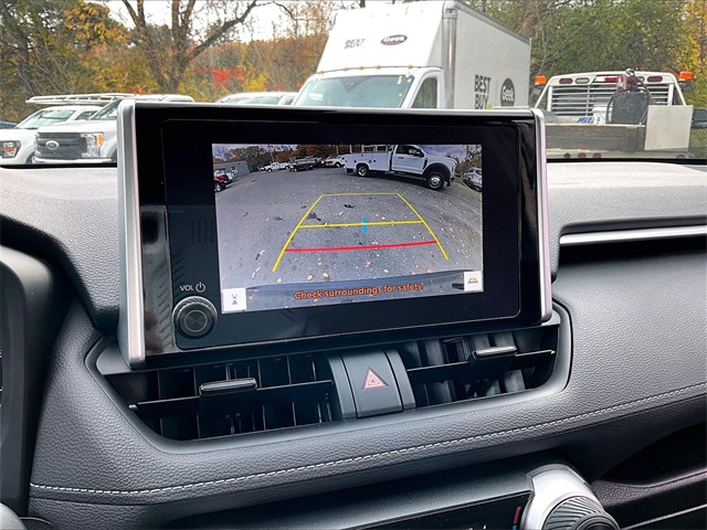2023 Toyota RAV4 LE - Photo 26