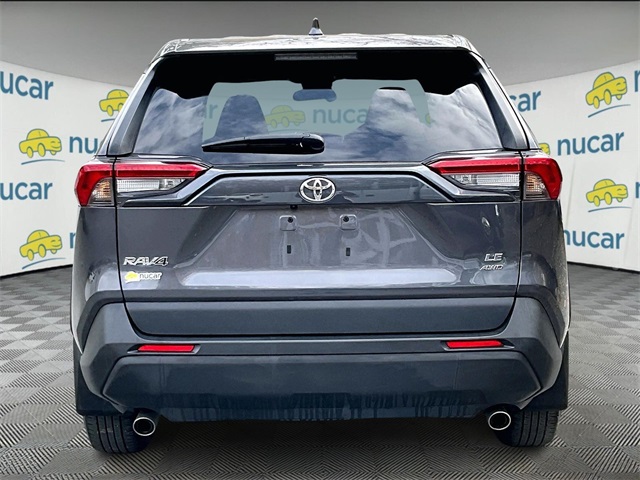 2023 Toyota RAV4 LE - Photo 4