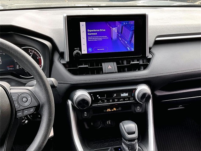 2023 Toyota RAV4 LE - Photo 6