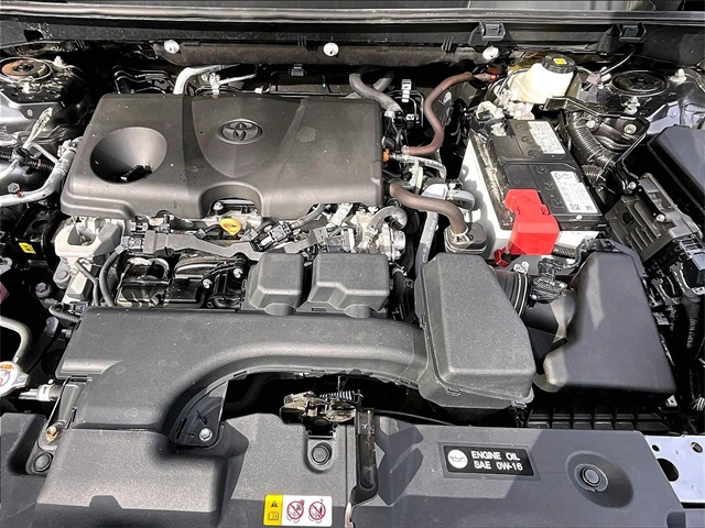 2023 Toyota RAV4 LE - Photo 10