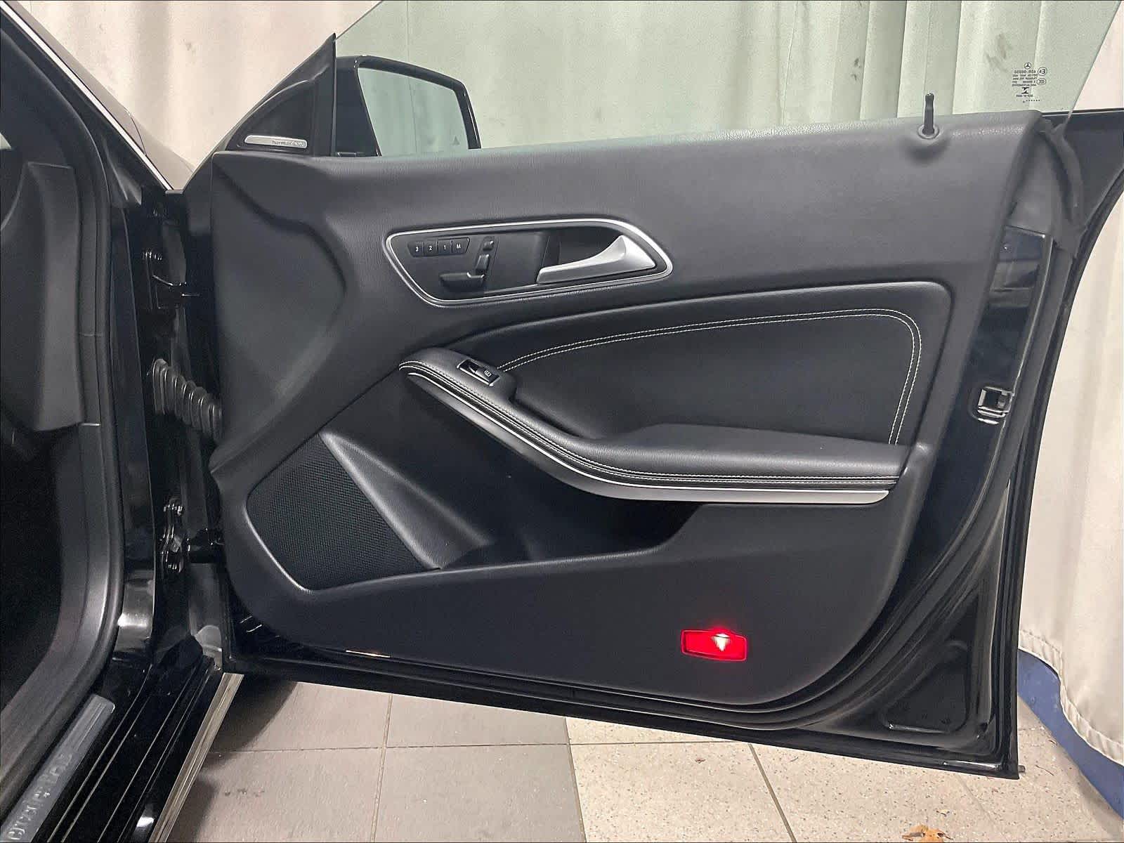2015 Mercedes-Benz CLA-Class CLA 250 - Photo 12