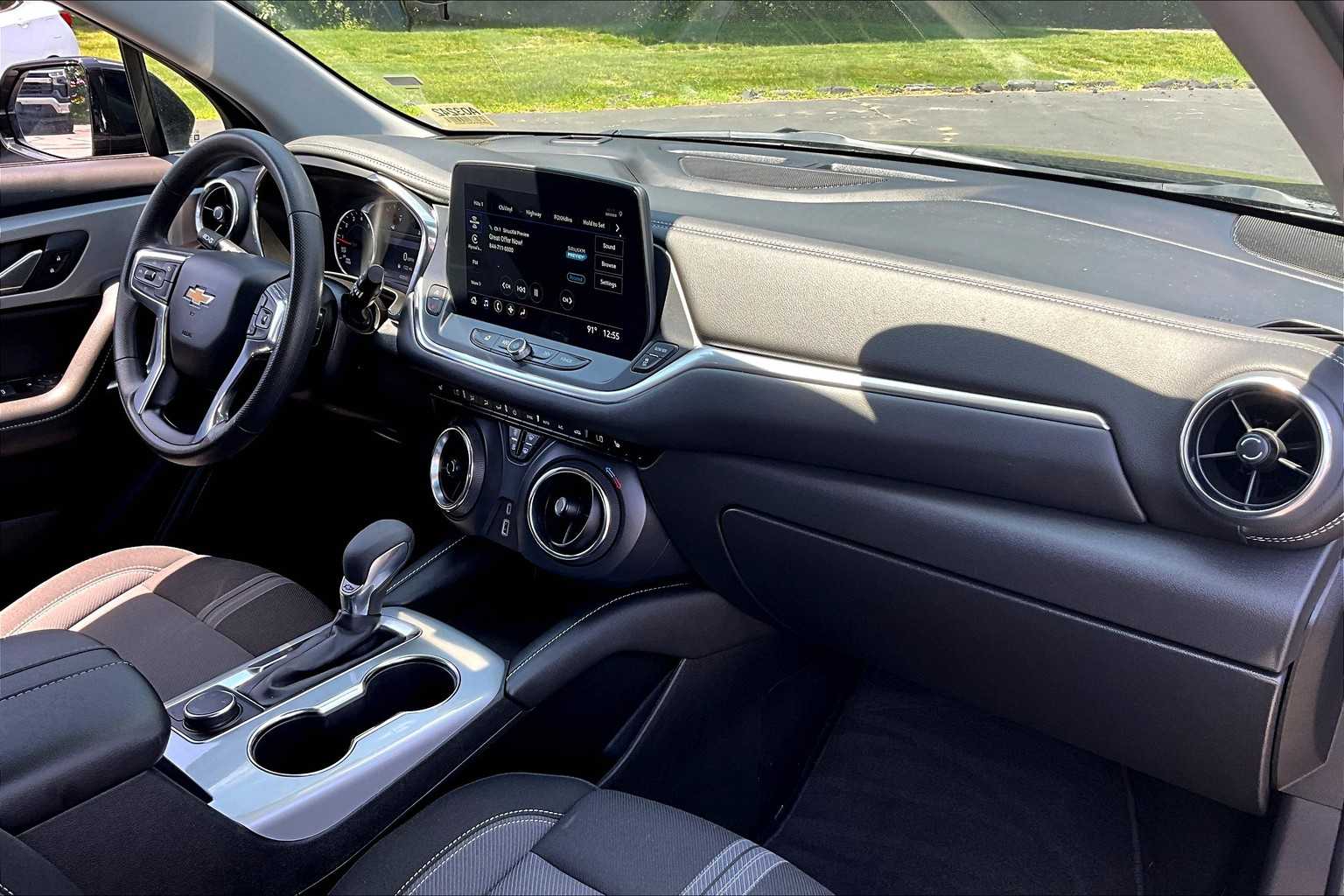 2024 Chevrolet Blazer LT - Photo 21