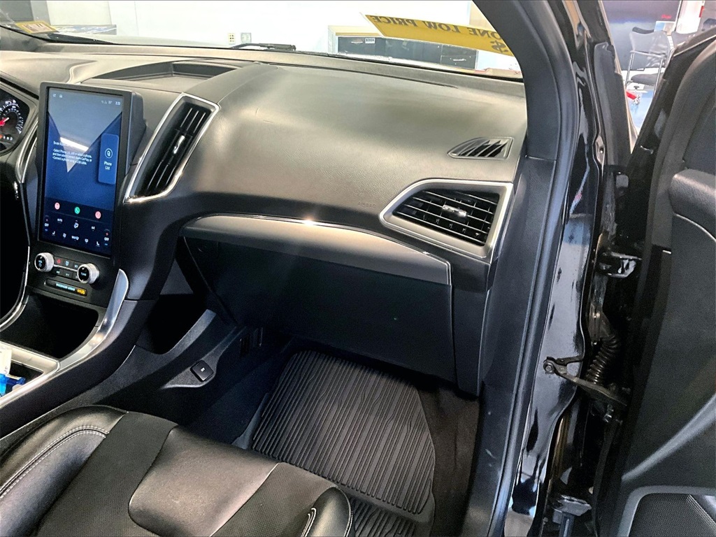 2022 Ford Edge ST - Photo 13