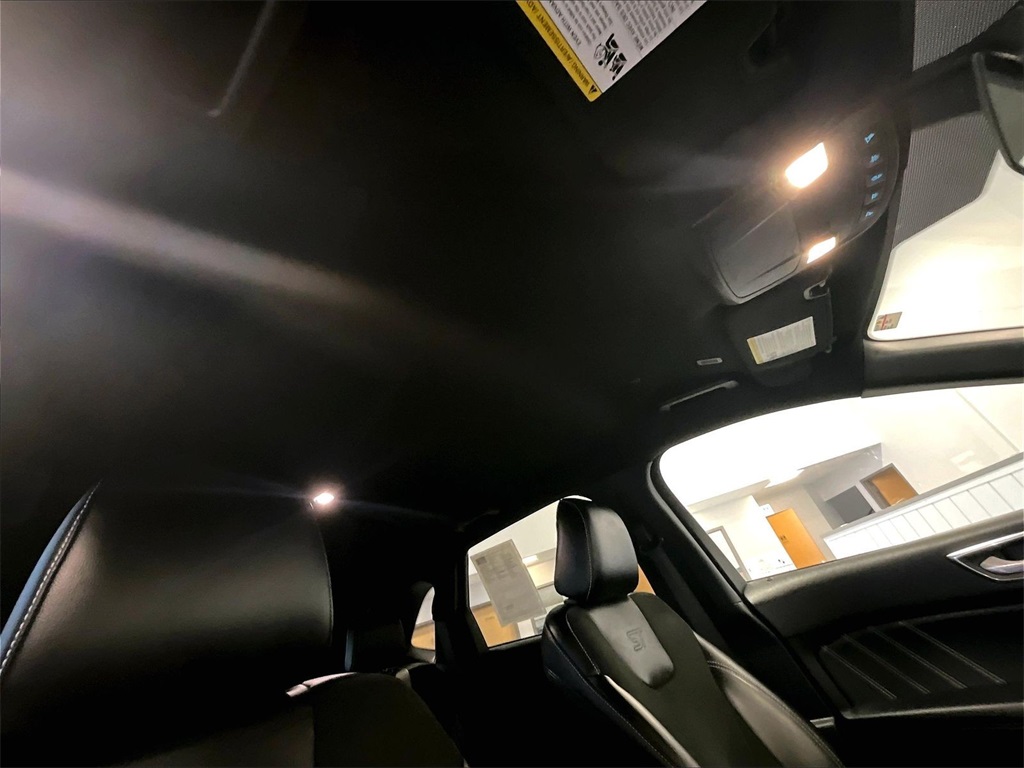 2022 Ford Edge ST - Photo 22