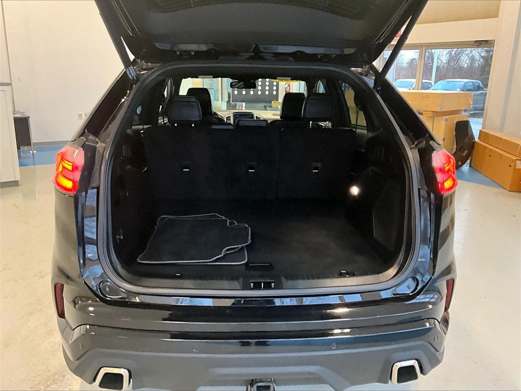 2022 Ford Edge ST - Photo 34