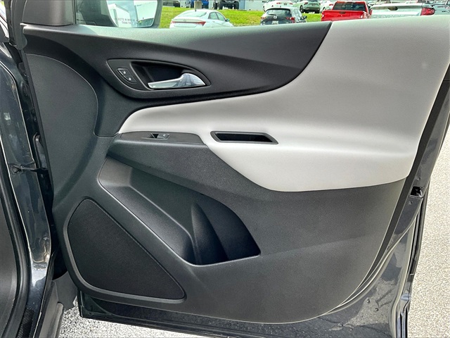 2022 Chevrolet Equinox LS - Photo 12