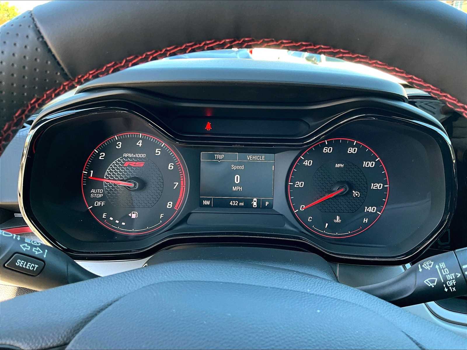 2025 Chevrolet Trax 1RS - Photo 24