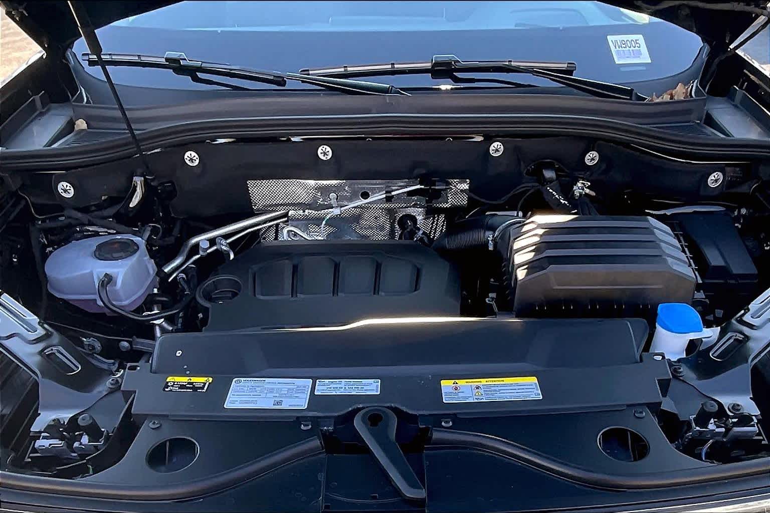 2025 Volkswagen Atlas 2.0T SEL Premium R-Line - Photo 16