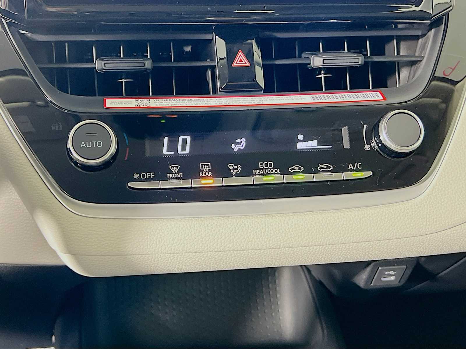 2025 Toyota Corolla LE - Photo 10